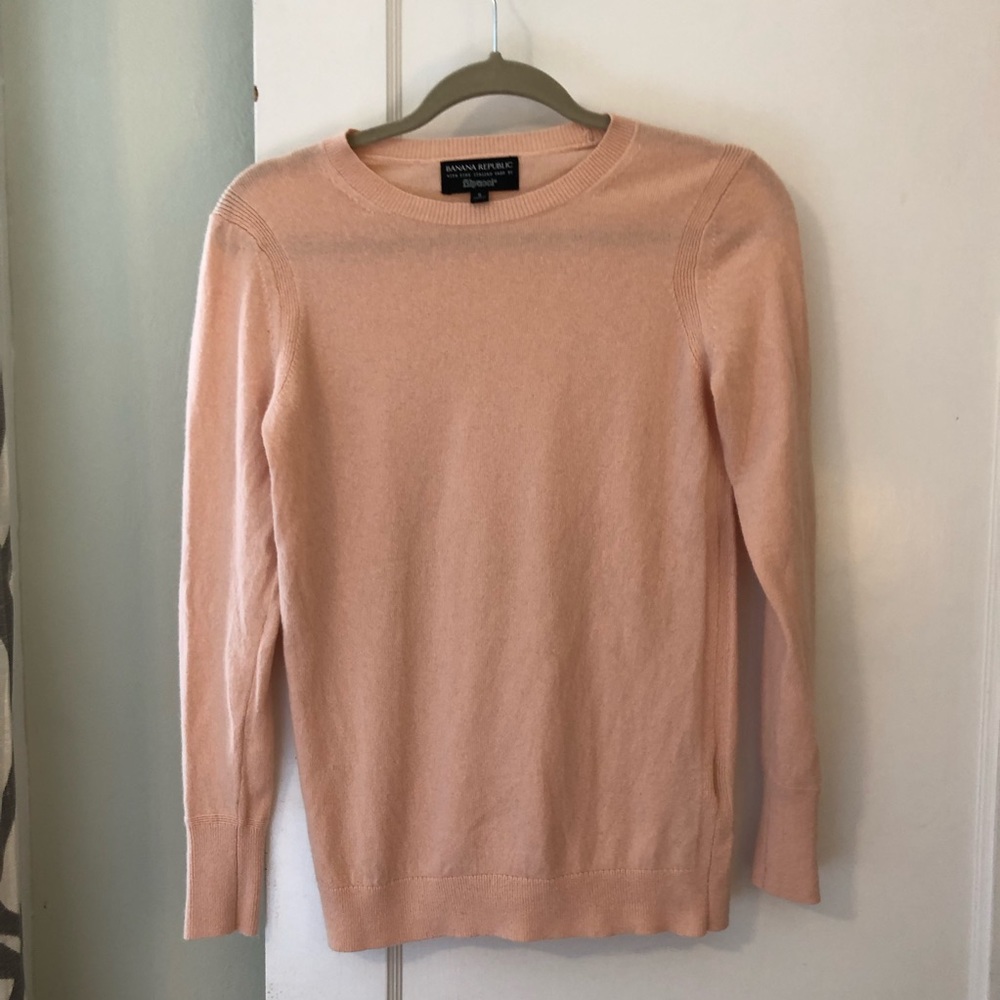 Banana Republic pink sweater